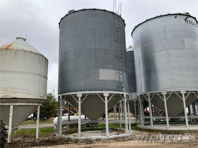 Westeel +/- 5500 bu 8 Ring Hopper Grain Bin Crop processing and storage units/machines - Others