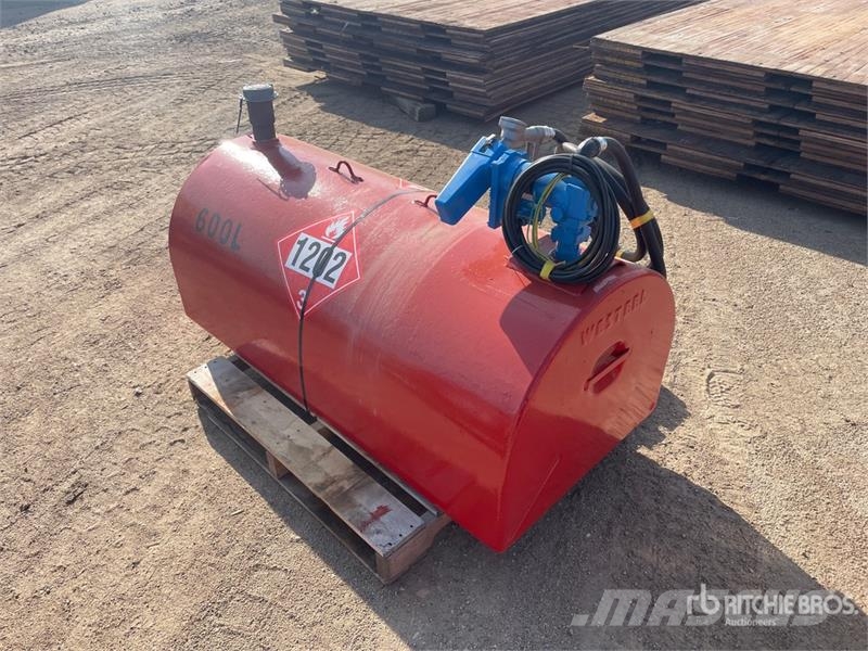  Westeel 600 L Steel Fuel Tank 연료 및 첨가제 탱크