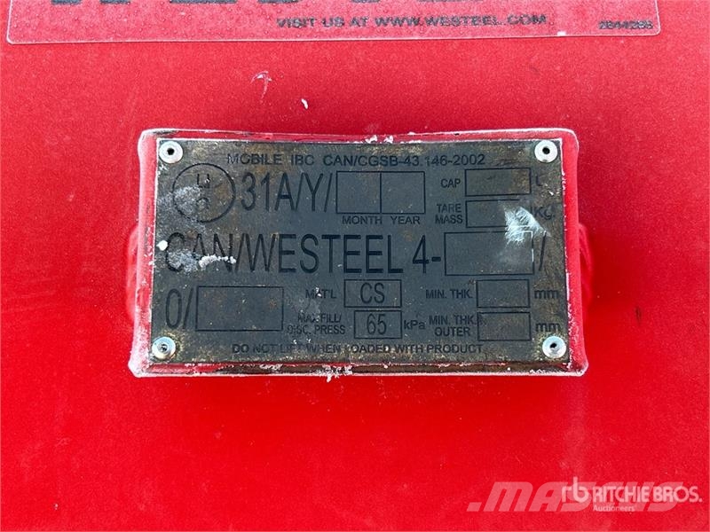  Westeel 750 L Steel Tank صهاريج الوقود والصهاريج الإضافية