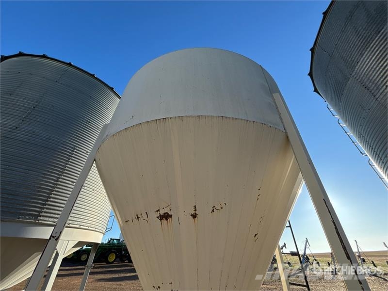 Westeel +/- 800 bu Hopper Grain Bin Naprave za predelavo in shranjevanje žetve - Ostalo