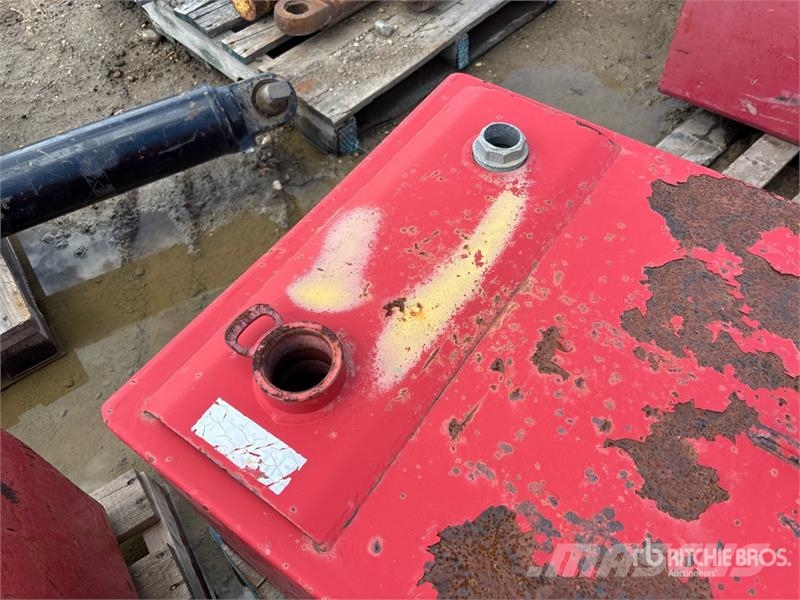  Westeel 95 gal Portable Steel Diesel Fuel Tank Резервоари за гориво и добавки
