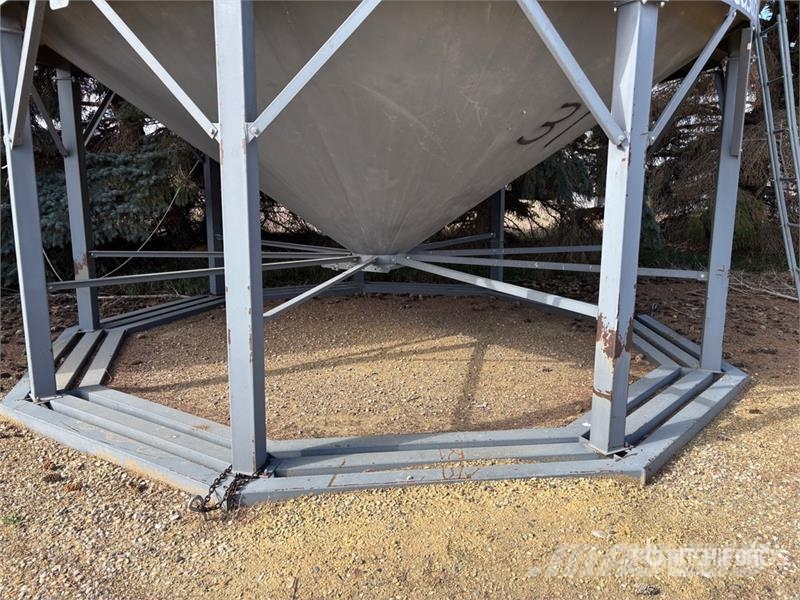  Westeel Grain Bin Stockage, conditionnement - Autres
