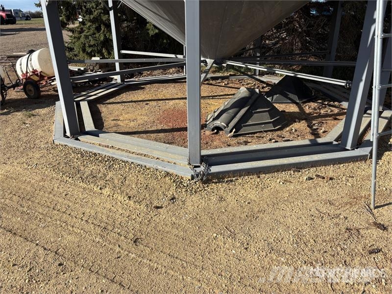  Westeel Grain Bin Stockage, conditionnement - Autres