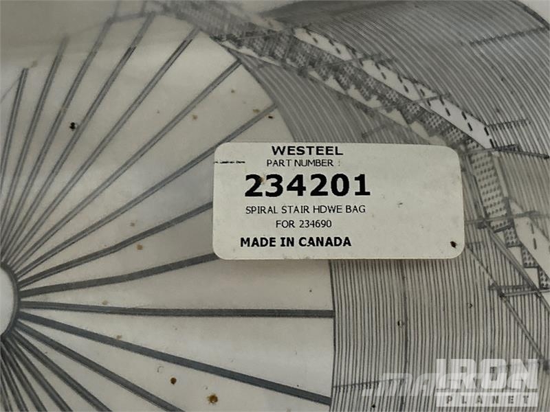  Westeel Grain Bin Stair Case Section (Unused) Unidades/máquinas de processamento e armazenamento de culturas - Outros