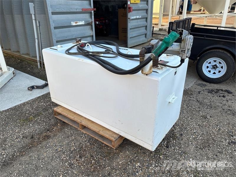 Westeel ROAD VAULT 1020 L Fuel Tank Kraftstoff- und Zusatzstoffbehälter