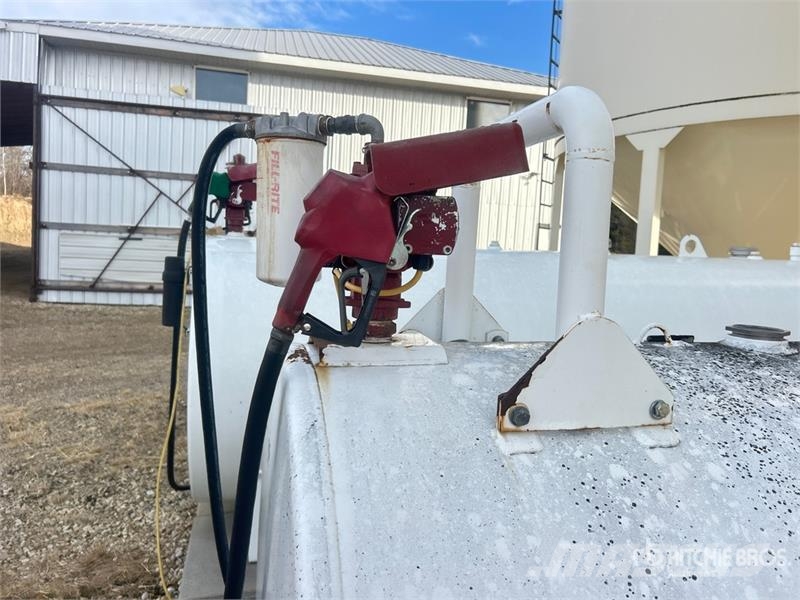 Westeel ROAD VAULT 500 gal Steel Diesel Fuel Tank Kraftstoff- und Zusatzstoffbehälter