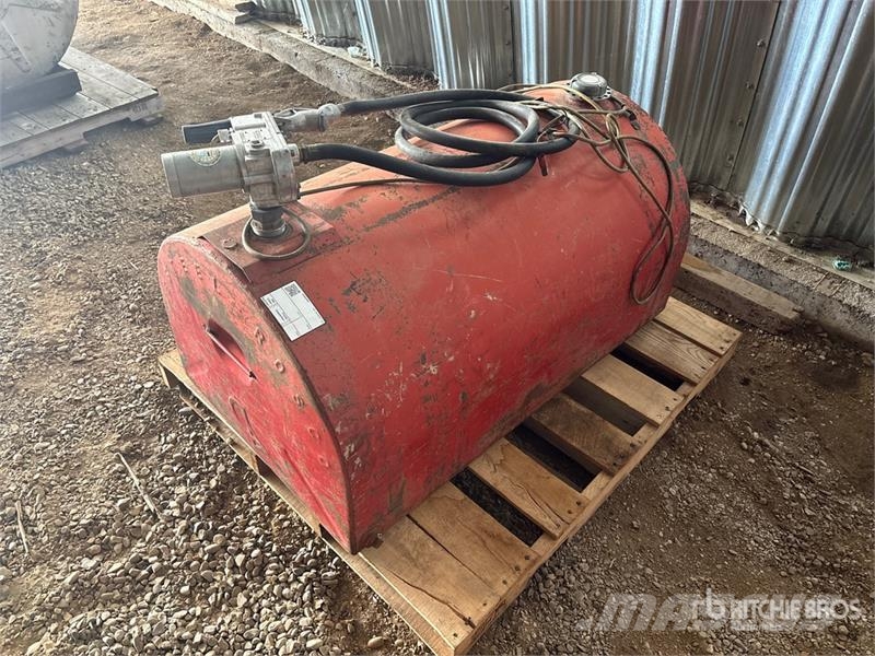 Westeel-Rosco 120 gal Fuel Tank Serbatoi per carburante e additivi
