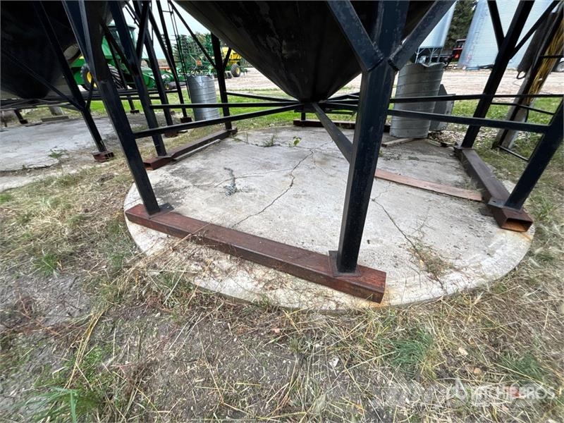 Westeel-Rosco 146 +/- 2300 bu 6 Ring Hopper Grain Strojevi za preradu i skadištenje žetva - Ostalo