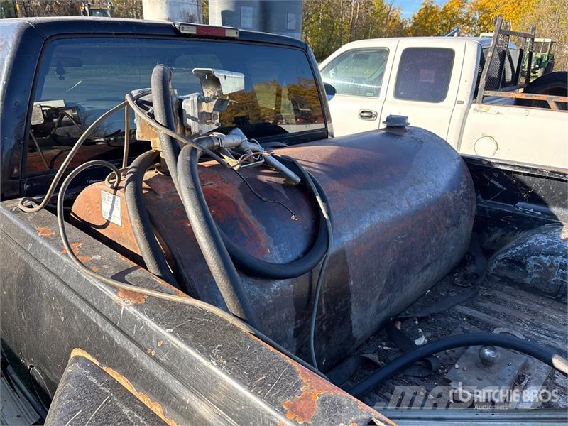  Westeel-Rosco 150 gal Diesel Fuel Tank Паливні та присадочні баки