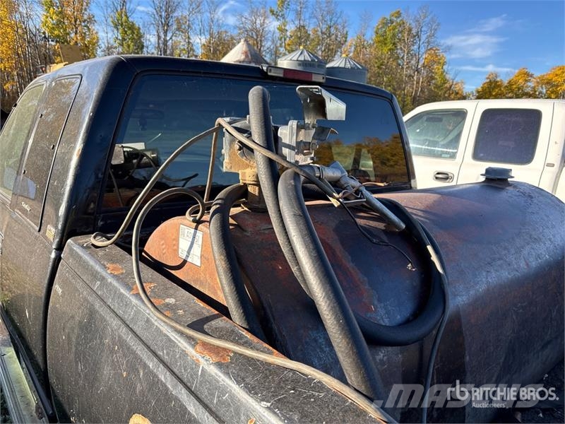  Westeel-Rosco 150 gal Diesel Fuel Tank Паливні та присадочні баки