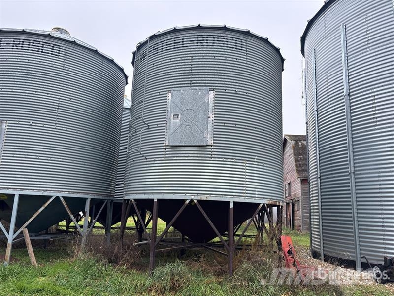 Westeel-Rosco +/- 1800 bu 5 Ring Hopper Grain Bin Saagi töötlemise ja ladustamise seadmed - Muud