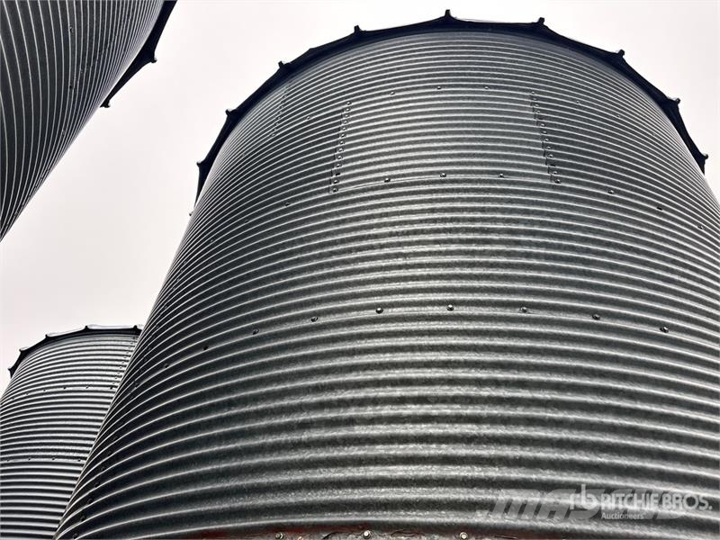 Westeel-Rosco +/- 1800 bu 5 Ring Hopper Grain Bin Saagi töötlemise ja ladustamise seadmed - Muud