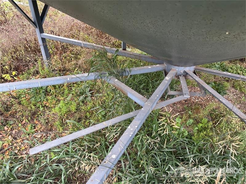  Westeel-Rosco +/- 1800 bu 5 Ring Hopper Grain Bin Saagi töötlemise ja ladustamise seadmed - Muud