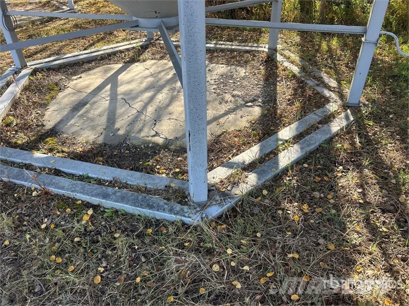  Westeel-Rosco +/- 2000 bu 6 Ring Hopper Grain Bin Crop processing and storage units/machines - Others