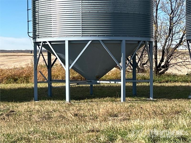  Westeel- Rosco +/- 2000 bu 6 Ring Hopper Grain Bin Crop processing and storage units/machines - Others