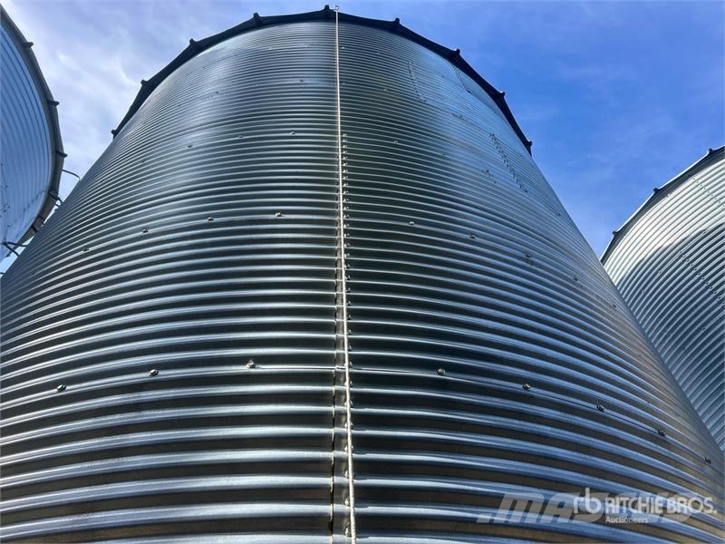  Westeel-Rosco +/- 2000 bu 6 Ring Hopper Grain Bin Crop processing and storage units/machines - Others