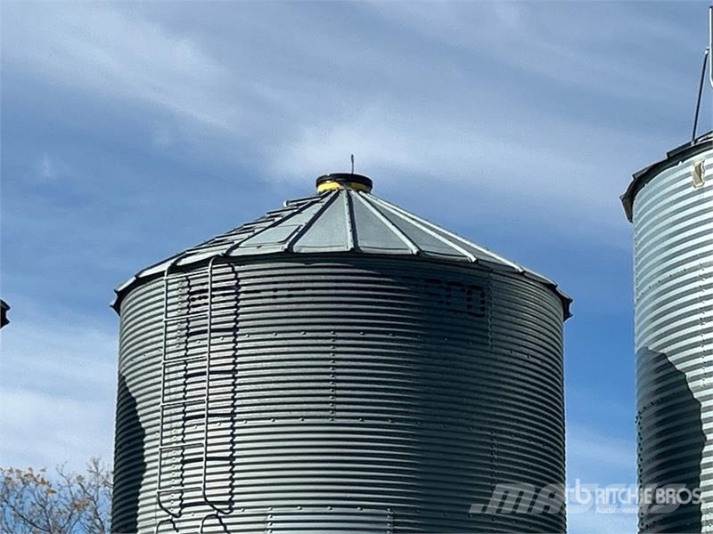  Westeel- Rosco +/- 2000 bu 6 Ring Hopper Grain Bin Crop processing and storage units/machines - Others