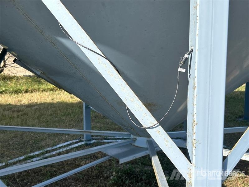  Westeel- Rosco +/- 2000 bu 6 Ring Hopper Grain Bin Crop processing and storage units/machines - Others