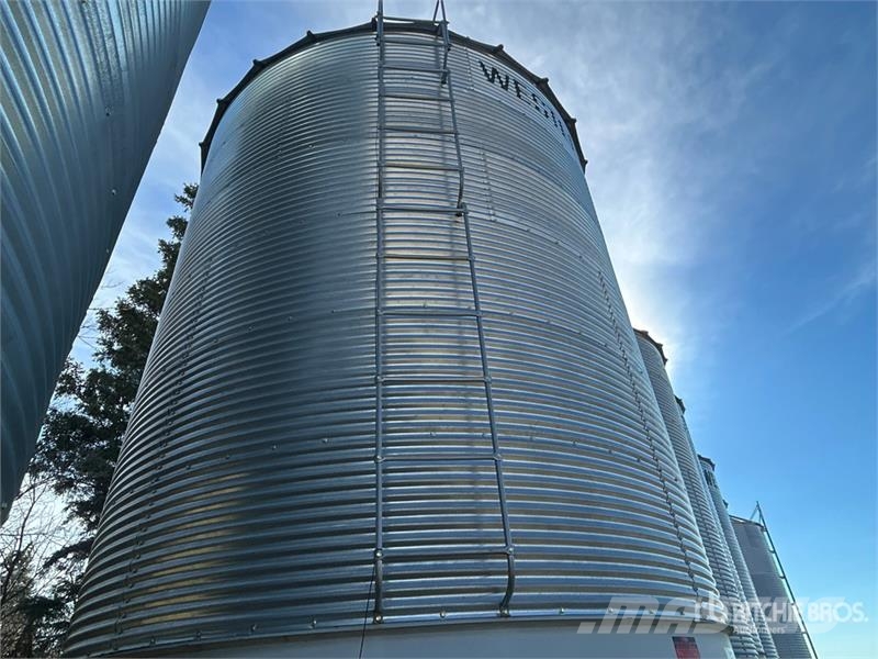 Westeel-Rosco +/- 2000 bu 6 Ring Hopper Grain Bin Crop processing and storage units/machines - Others