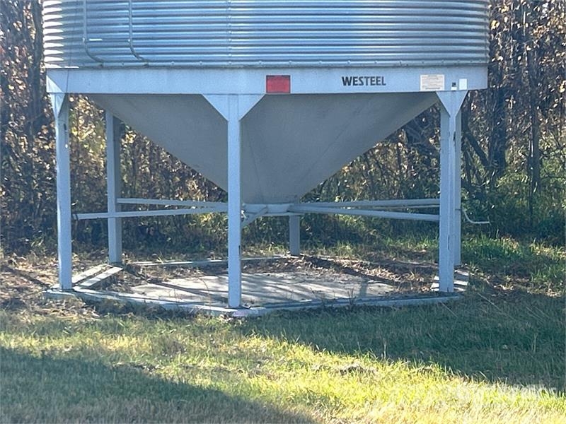 Westeel-Rosco +/- 2000 bu 6 Ring Hopper Grain Bin Crop processing and storage units/machines - Others