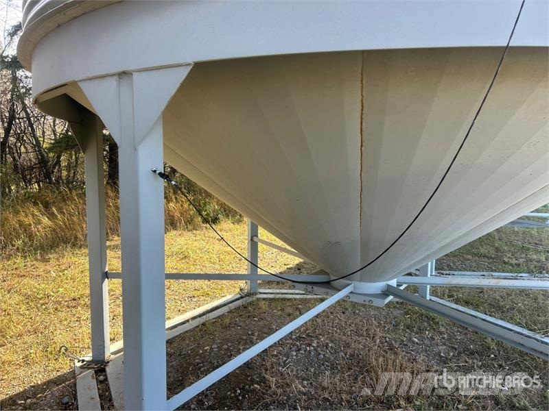 Westeel-Rosco +/- 2000 bu 6 Ring Hopper Grain Bin Crop processing and storage units/machines - Others