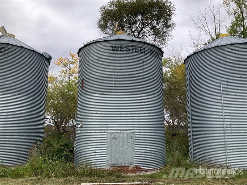 Westeel-Rosco +/- 2350 bu 7 Ring Grain Bin 农作物机械加工存储设备 - 其他