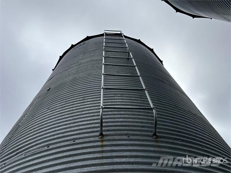  Westeel-Rosco +/- 2350 bu 7 Ring Hopper Grain Bin وحدات / آلات معالجة المحاصيل وتخزينها - أخرى