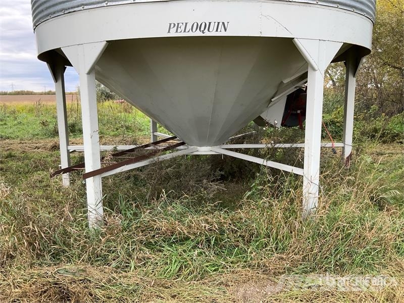  Westeel-Rosco +/- 2350 bu 7 Ring Hopper Grain Bin وحدات / آلات معالجة المحاصيل وتخزينها - أخرى
