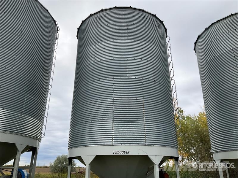  Westeel-Rosco +/- 2350 bu 7 Ring Hopper Grain Bin وحدات / آلات معالجة المحاصيل وتخزينها - أخرى