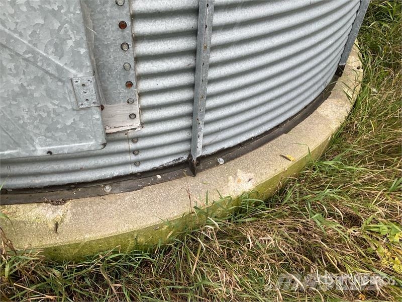 Westeel-Rosco +/- 2500 bu 7 Ring Grain Bin Strojevi za preradu i skadištenje žetva - Ostalo