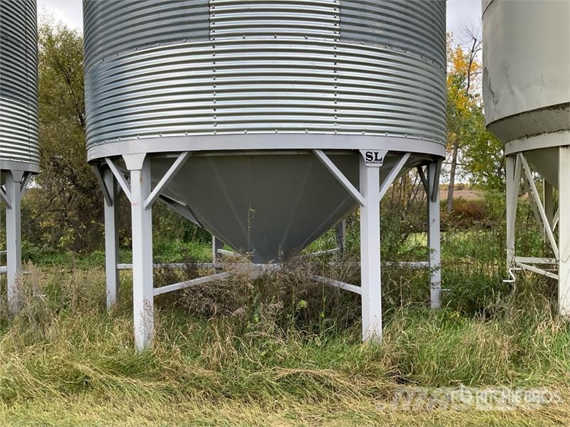 Westeel-Rosco +/- 2500 bu Hopper Grain Bin 农作物机械加工存储设备 - 其他