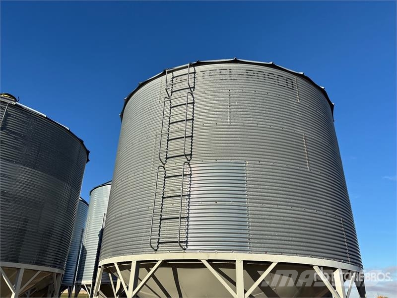  Westeel-Rosco +/- 3700 bu 5 Ring Hopper Grain Bin وحدات / آلات معالجة المحاصيل وتخزينها - أخرى