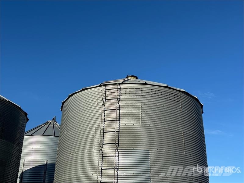  Westeel-Rosco +/- 3700 bu 5 Ring Hopper Grain Bin وحدات / آلات معالجة المحاصيل وتخزينها - أخرى