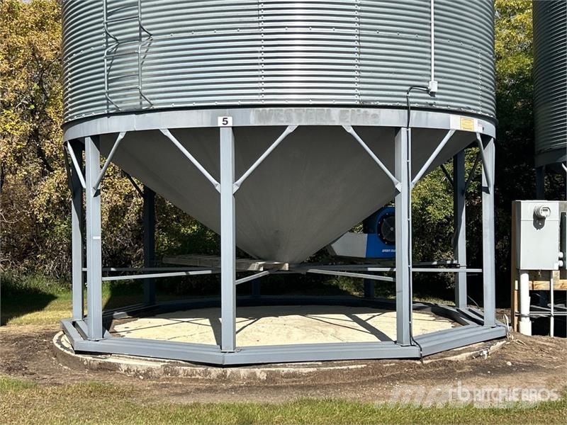 Westeel Rosco +/- 4700 bu 6 Ring Grain Bin Maszyny uprawowe,przechowalnie - Inne
