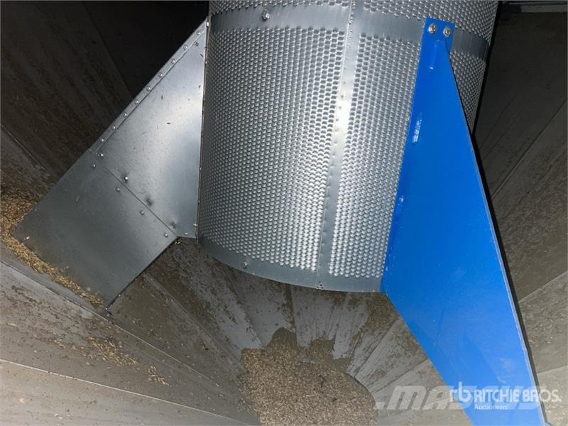 Westeel Rosco +/- 4700 bu 6 Ring Grain Bin Maszyny uprawowe,przechowalnie - Inne