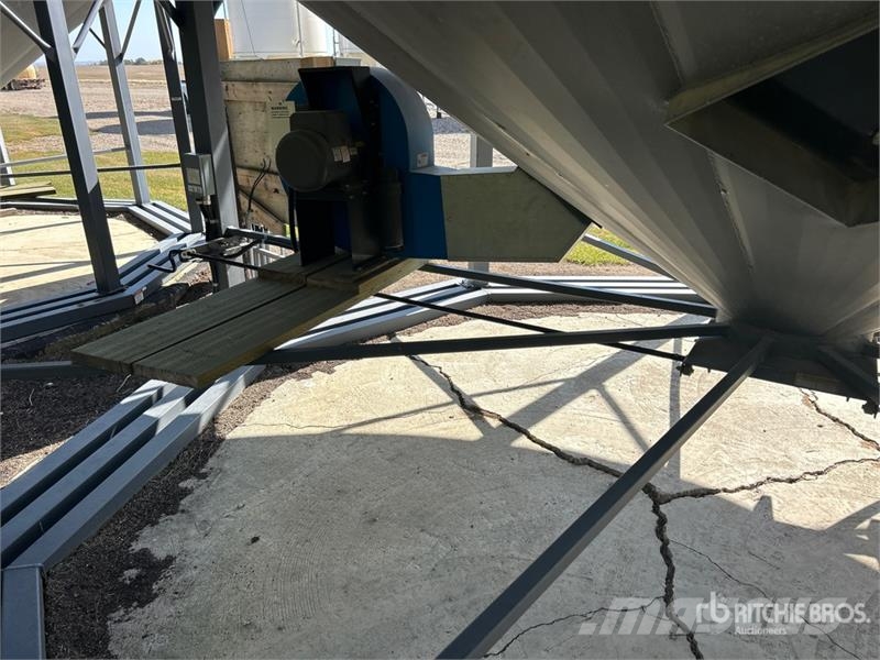 Westeel Rosco +/- 4700 bu 6 Ring Grain Bin Maszyny uprawowe,przechowalnie - Inne
