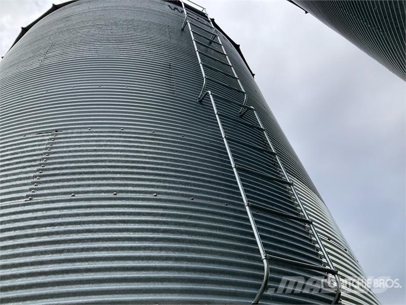 Westeel-Rosco +/- 5500 bu Hopper Grain Bin 农作物机械加工存储设备 - 其他
