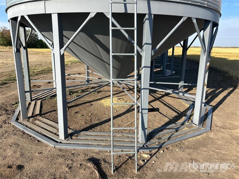 Westeel Rosco +/- 6000 bu 6 Ring Grain Bin Naprave za predelavo in shranjevanje žetve - Ostalo