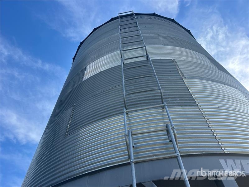  Westeel Rosco +/- 6000 bu 8 Ring Grain Bin Saagi töötlemise ja ladustamise seadmed - Muud