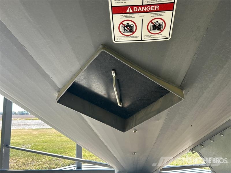 Westeel Rosco +/- 6000 bu 8 Ring Grain Bin Stockage, conditionnement - Autres