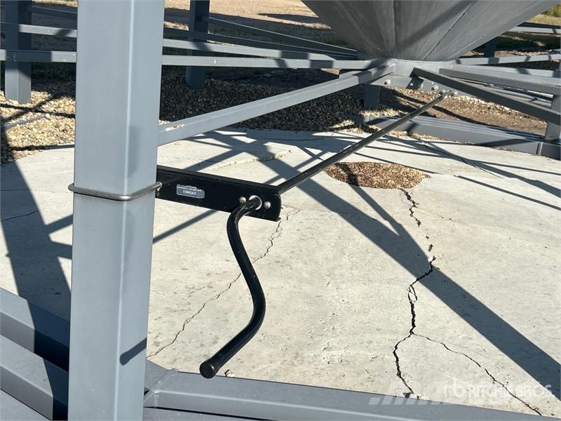 Westeel Rosco +/- 6000 bu 8 Ring Grain Bin Strojevi za preradu i skadištenje žetva - Ostalo