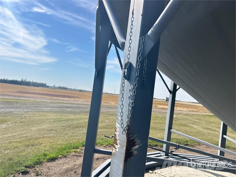  Westeel Rosco +/- 6000 bu 8 Ring Grain Bin Saagi töötlemise ja ladustamise seadmed - Muud