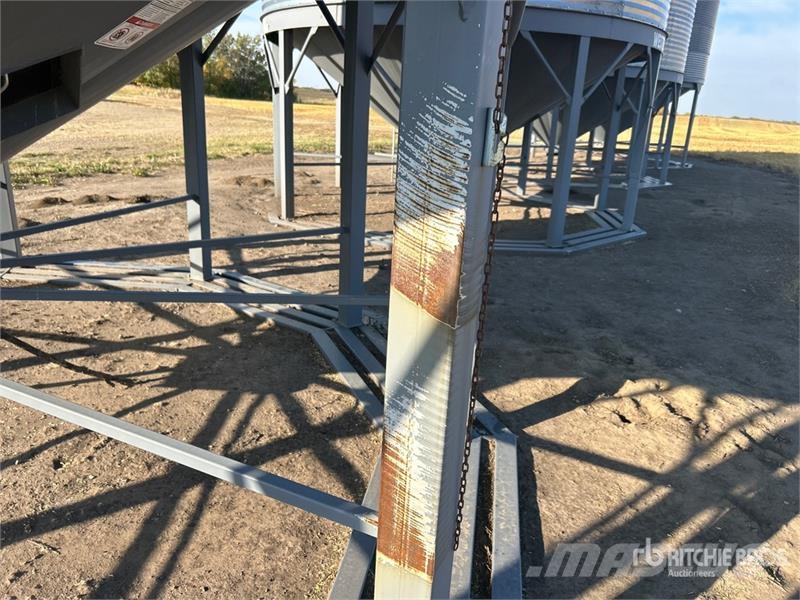 Westeel Rosco +/- 6000 bu 6 Ring Grain Bin Naprave za predelavo in shranjevanje žetve - Ostalo