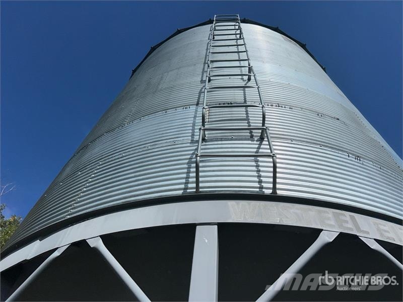 Westeel Rosco +/- 6000 bu 8 Ring Grain Bin Saagi töötlemise ja ladustamise seadmed - Muud