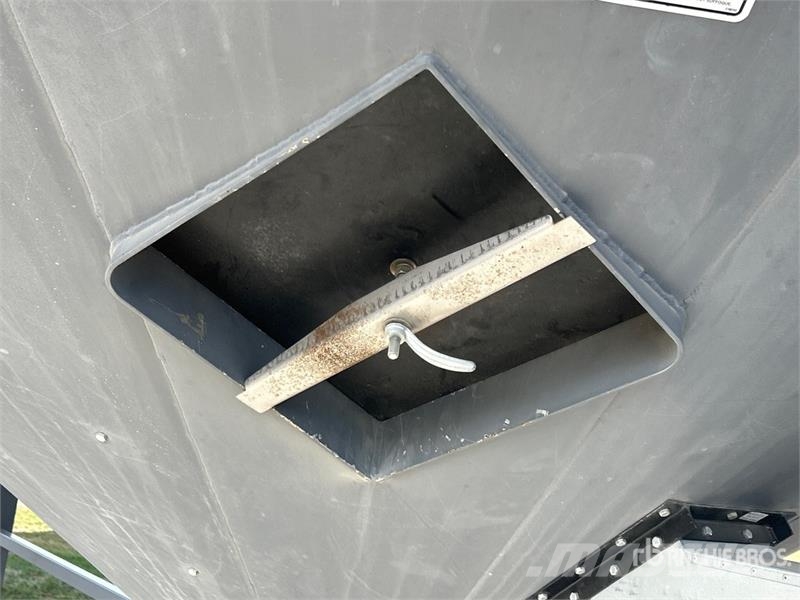 Westeel Rosco +/- 6000 bu 8 Ring Grain Bin Termény feldolgozó/tároló berendezések - Egyebek