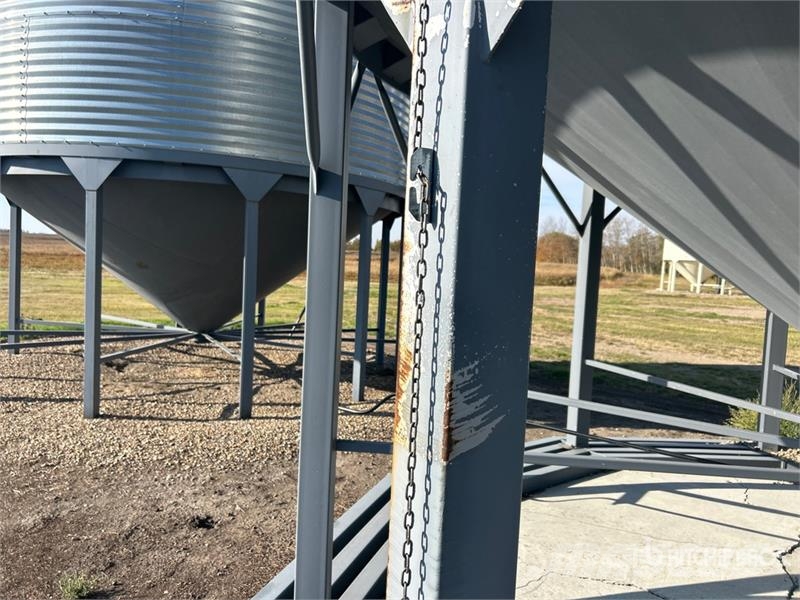 Westeel Rosco +/- 6000 bu 8 Ring Grain Bin Strojevi za preradu i skadištenje žetva - Ostalo