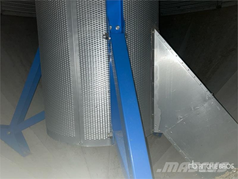 Westeel Rosco +/- 6000 bu 8 Ring Grain Bin Stockage, conditionnement - Autres