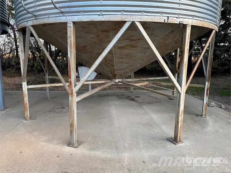  Westeel Roscoe +/- 2000 bu 6 Ring Hopper Grain Bin Sonstige Ernte Verarbeitung und -lagerung