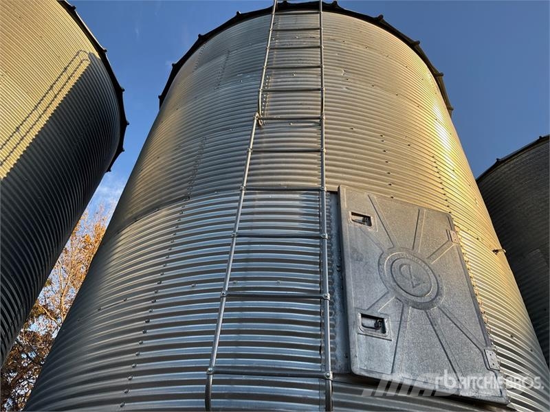  Westeel Roscoe +/- 2100 bu 6 Ring Hopper Grain Bin وحدات / آلات معالجة المحاصيل وتخزينها - أخرى