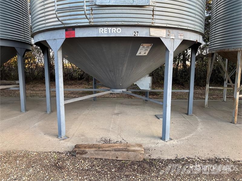  Westeel Roscoe +/- 2100 bu 6 Ring Hopper Grain Bin وحدات / آلات معالجة المحاصيل وتخزينها - أخرى